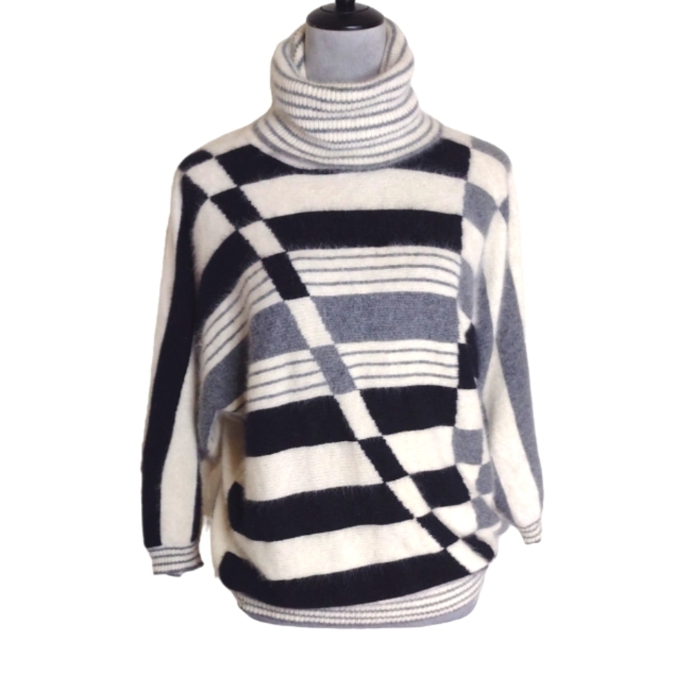 Vintage Richard & Co Angora Lambswool Sweater Size L Turtleneck 80's